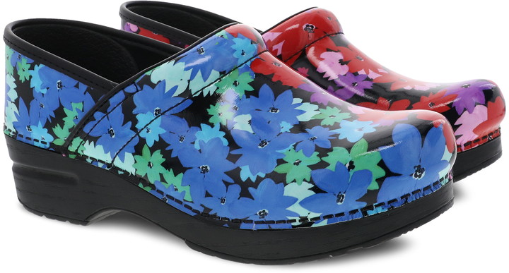 dansko twin pro clog