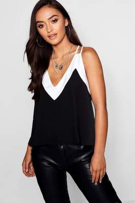 boohoo Petite Contrast Plunge Front Cami Top