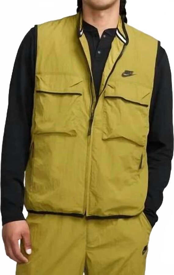 Nike Men's Tech Woven Utility Nylon Full Zip Vest In Green