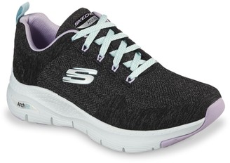sketchers arch support shoe
