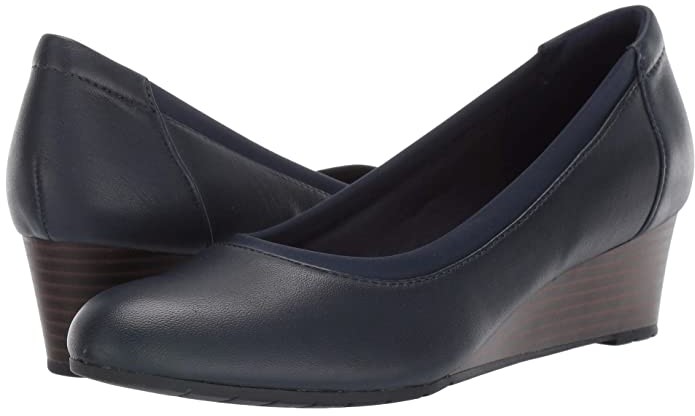 clarks mallory wedge pump