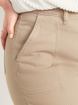 Old Navy Extra High-Waisted Secret-Slim Pockets Sky Hi Straight Plus-Size Utility Jeans