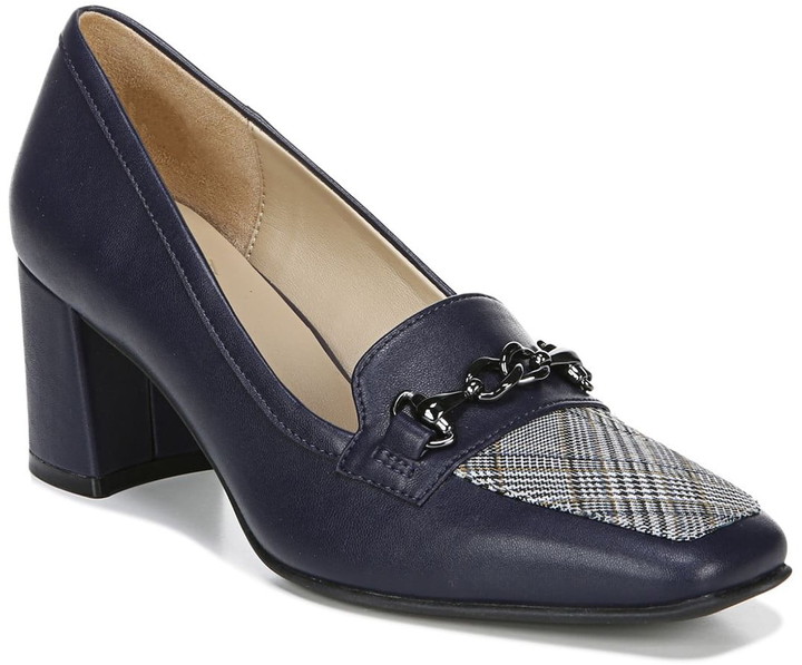 naturalizer pumps wide width