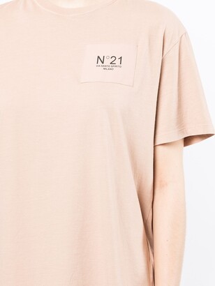 No.21 logo-print T-shirt