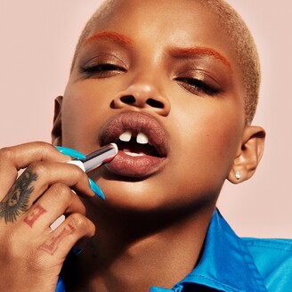 Fenty Beauty By Rihanna Pro Kiss’r Lip-Loving Scrubstick