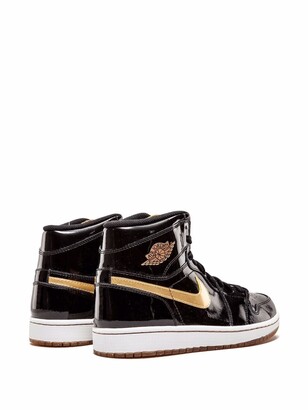 Jordan Retro High OG "Black/Metallic Gold" sneakers