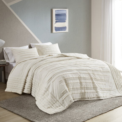 Intelligent Design Mercer 100% Cotton 3 Piece Quilt Set with Chenille Trims
