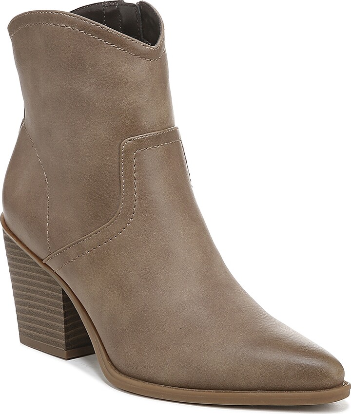 naturalizer wide width boots