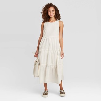 https://img.shopstyle-cdn.com/sim/3d/3f/3d3f121fe6eb080257592a57d101e3de_xlarge/woens-sleeveless-tiered-dress-a-new-daytm.jpg