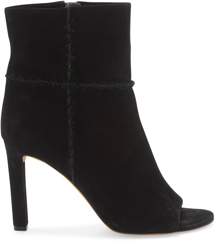 vince camuto sarinda bootie