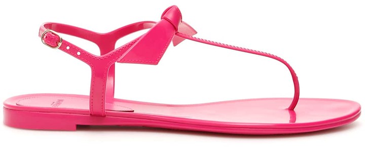 pink jelly flip flops