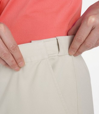 L.L. Bean Women's Wrinkle-Free Bayside Shorts, Original Fit Hidden Comfort Waist 9"