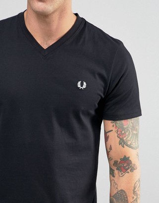 Fred Perry V Neck T-Shirt in Black