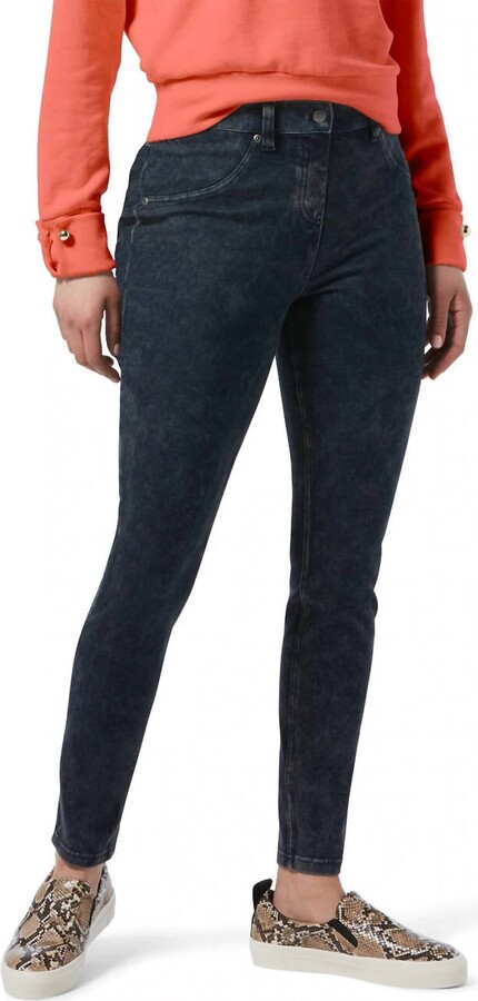 Hue Women's Ultra Soft High Waist Curvy Denim Leggings In Stormy Blue Wash