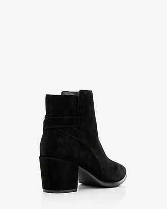le chateau suede boots