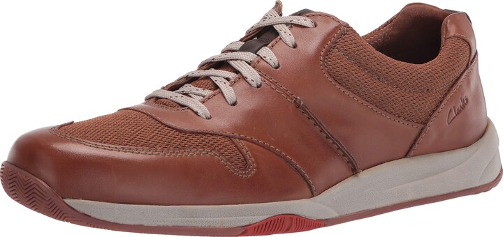 clarks sneakers brown