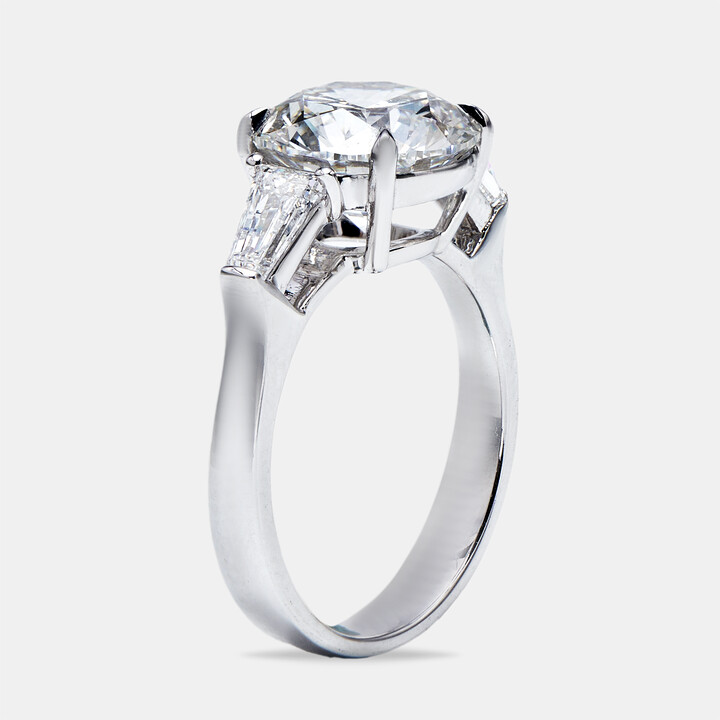 The Diamond Edit 3.70 cts Round Baguette 18k White Gold Lab Grown Diamond Ring Size 51