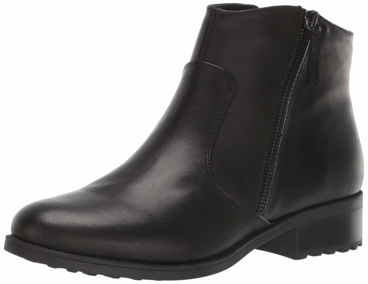 easy spirit black ankle boots