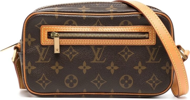 Louis Vuitton 2009 pre-owned Pochette Cite Crossbody Bag - Farfetch in 2023