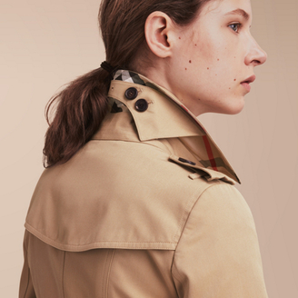 Burberry The Chelsea – Mid-length Heritage Trench Coat