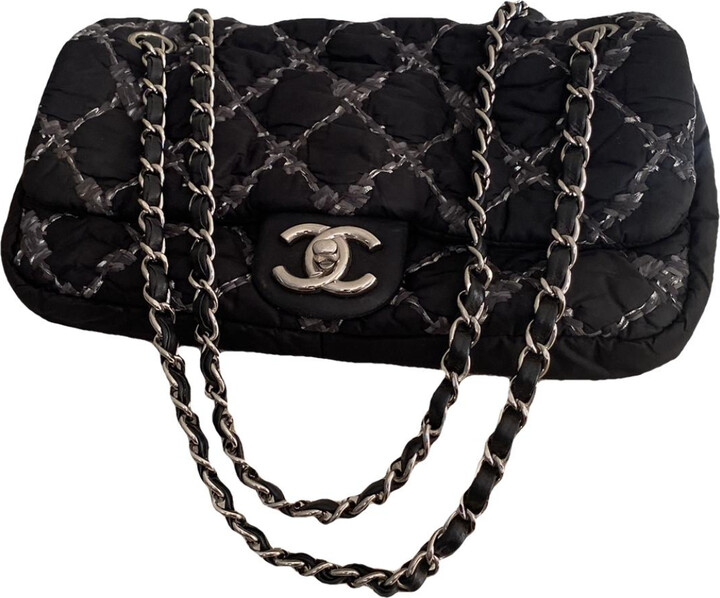 Mademoiselle Chanel TIMELESS CROSSBODY BAG/classic black leather