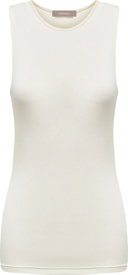 12 STOREEZ Crew-Neck Stretch Tank Top