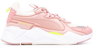 ladies pink puma trainers