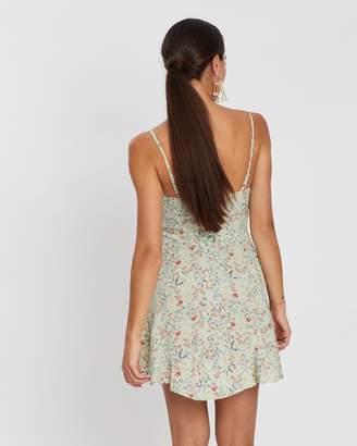 boohoo Woven Cupped Strappy Ruffle Floral Dress