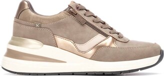 Alexander Smith Casual Trainers With Distinctive Black Fur