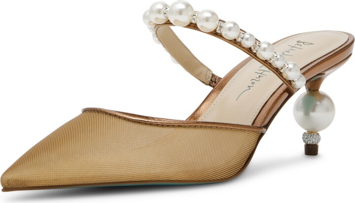 Betsey Johnson Women's Evey Pump