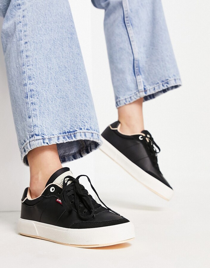 levis platform trainers