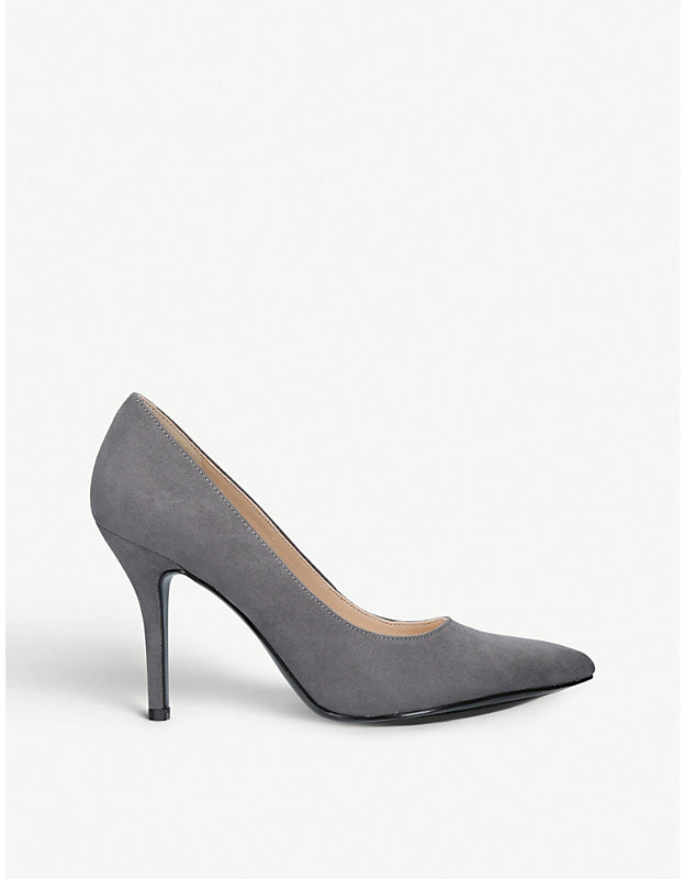 grey court shoes
