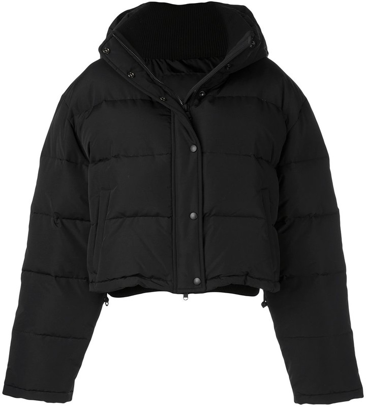 puffer jacket cropped black