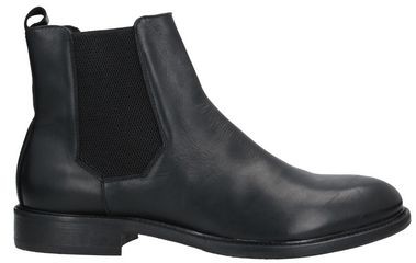 guess black boots