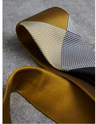 Burberry Modern Cut Check Silk Twill Jacquard Tie