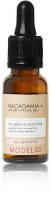 Model CO Macadamia Plus Luxury Facial Oil