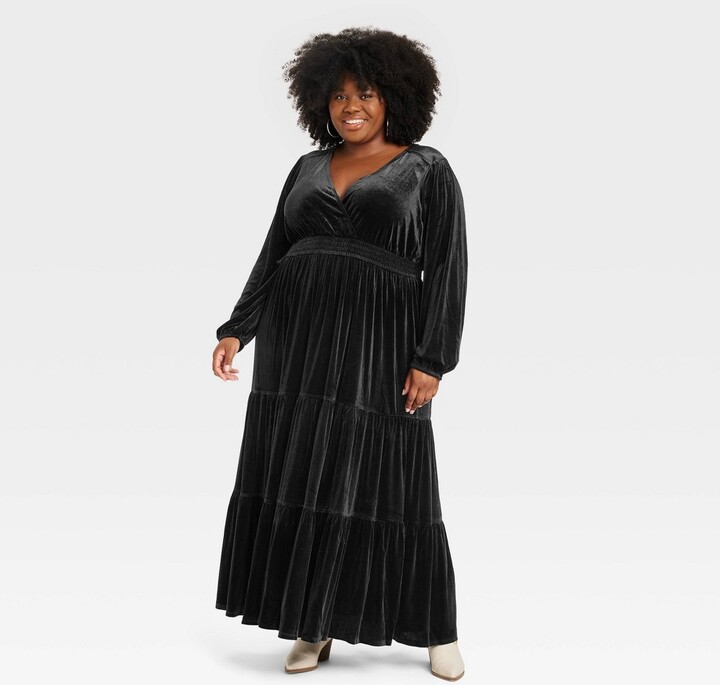 https://img.shopstyle-cdn.com/sim/41/31/413181929a53285ed6b8e615ee6ba6c3_best/womens-plus-size-long-sleeve-velvet-a-line-dress-knox-rosetm-black-3x.jpg