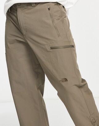 The North Face Exploration Convertible trousers in brown - ShopStyle Chinos  & Khakis
