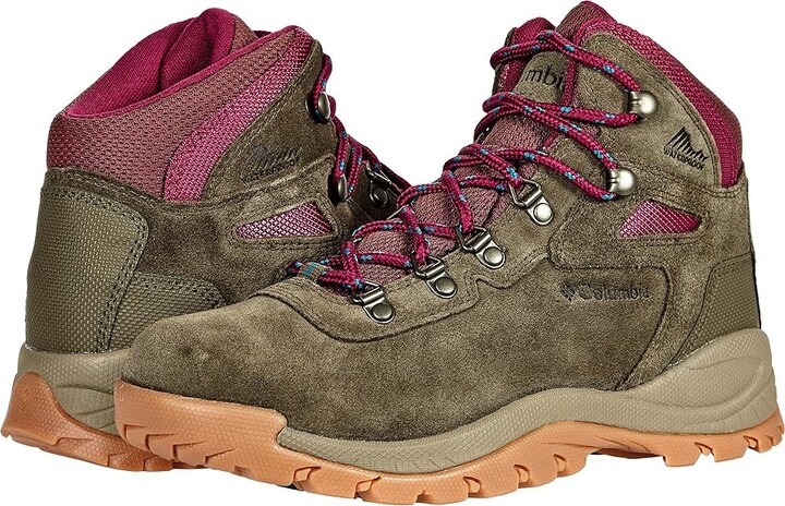 Columbia Newton Ridge Plus Waterproof Amped (Peatmoss/Red Onion) Women
