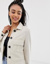 Thumbnail for your product : New Look cropped utility jacket in linen