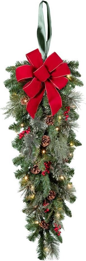 36 in. Pre-Lit Classic Greenery Teardrop Artificial Christmas Swag