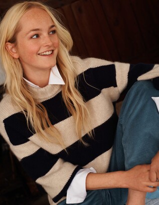 white nike crew neck mens