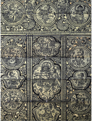 Bungalow Rose Radha-Krishna At Center With Dashavatara Of Lord Vishnu