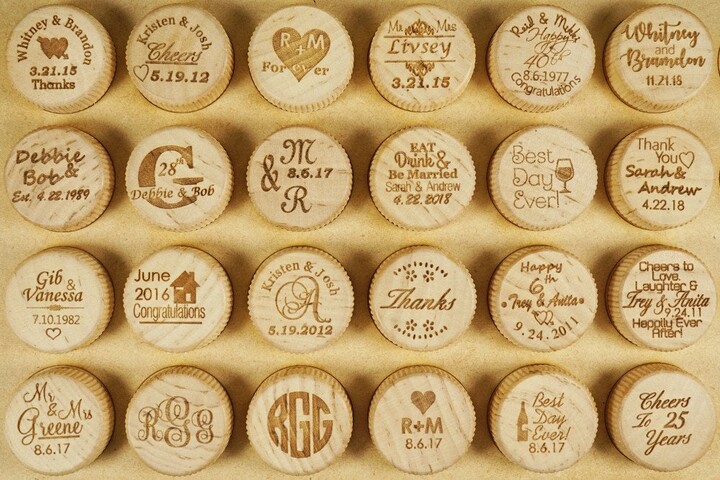Wine Bottle Wedding Favor, Personalized Favor, Personalized Cork Stopper, Engraved Corks, Cork Stopper, Corks