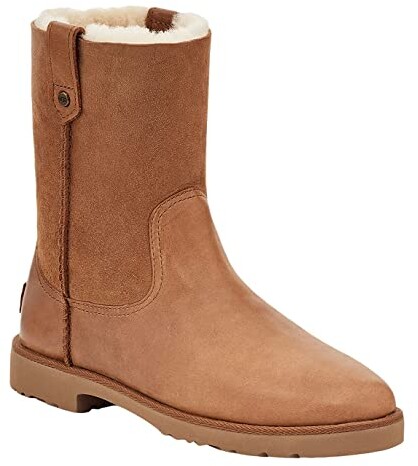 ugg larker boot