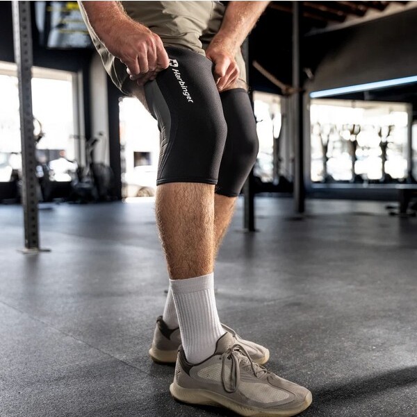 Harbinger HarbingerUnisex5mmProKneeSleeves-Black-Large