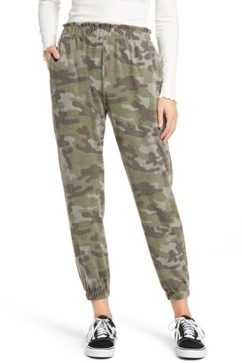 camo joggers outfit womens
