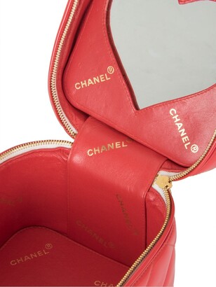 Chanel Pre Owned 1994-1996 CC diamond-quilted cosmetic vanity bag