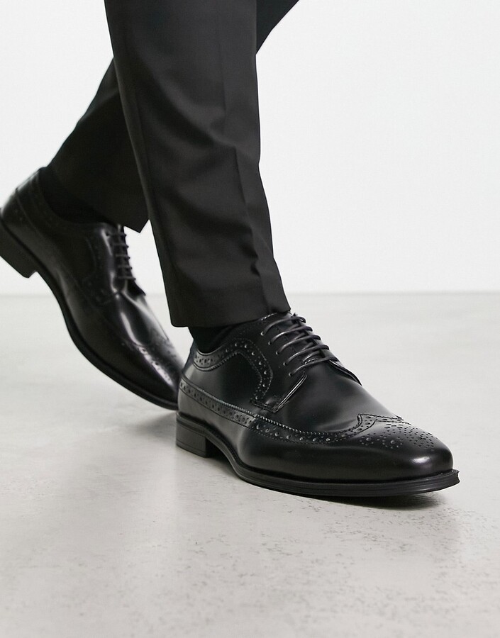 Thomas Crick chiseled toe leather brogues in black - ShopStyle Lace-up ...