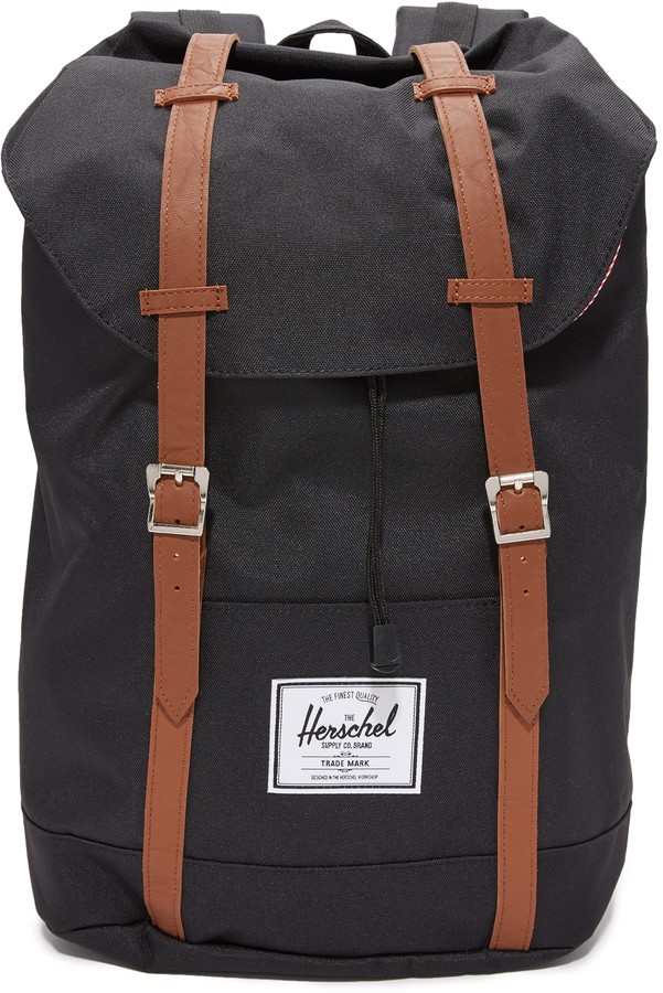 herschel supply co retreat backpack in black with rubberised straps
